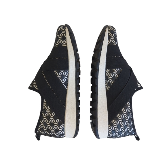 BM Bernie Mev Mary Jane Flats EU 40 Black White Lightweight Flexible - Picture 7 of 16